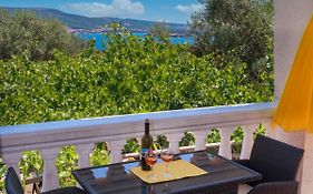 Apartment Meri - Krk211 By Interhome
