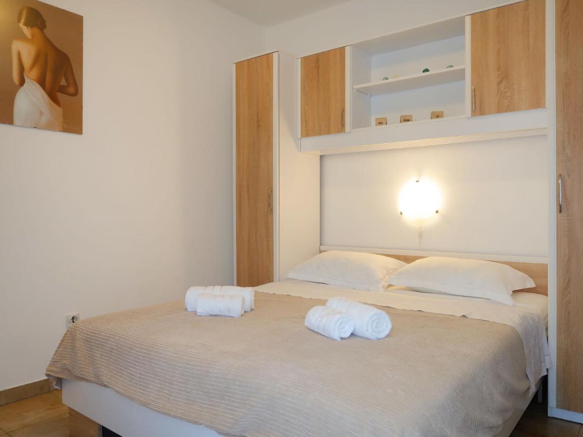 Apartment Meri - Krk211 By Interhome Kornić Esterno foto
