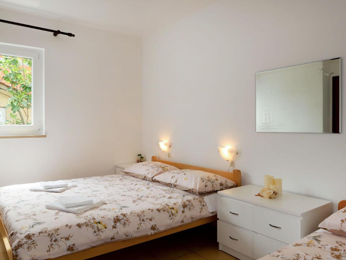 Apartment Meri - Krk211 By Interhome Kornić Esterno foto
